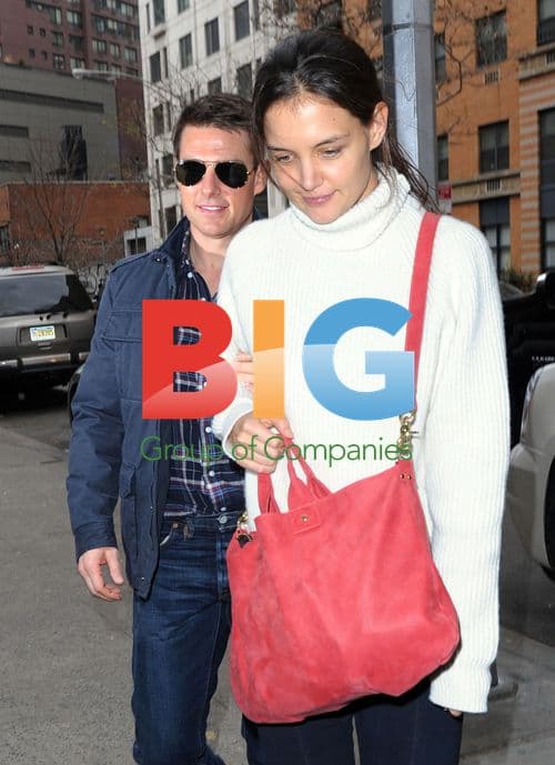 Katie Holmes and Tom Cruise Running Errands