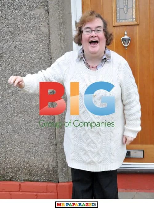 Susan Boyle Smiles on Way Home