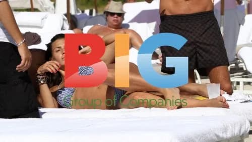 Models Claudia Galanti, Aida Yespica, and Natalie Bush on Miami Beach
