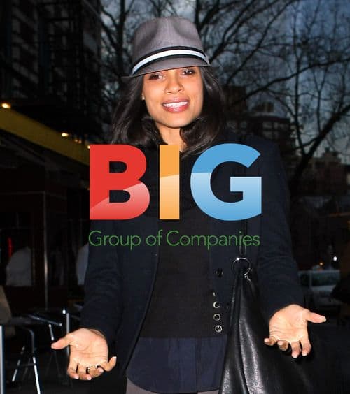 Rosario Dawson Meets New Friends