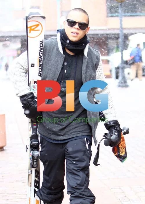 Evan Ross Skiing in Aspen