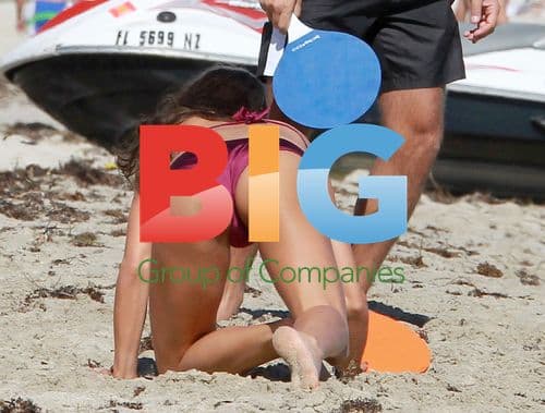 Claudia Galanti Plays Racquet Ball in Miami