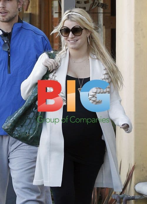 Jessica Simpson Lunch Outing