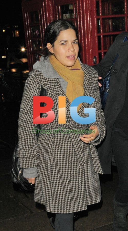 America Ferrera leaves 'Chicago' performance