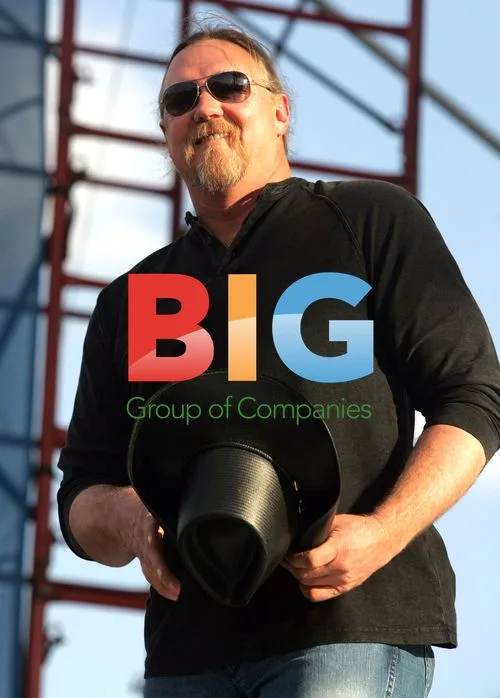 Trace Adkins Performs at WKIS Chili Cookoff
