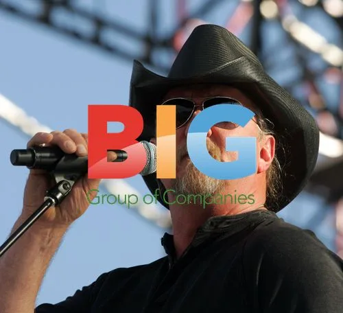 Trace Adkins Performs at Chili Cookoff
