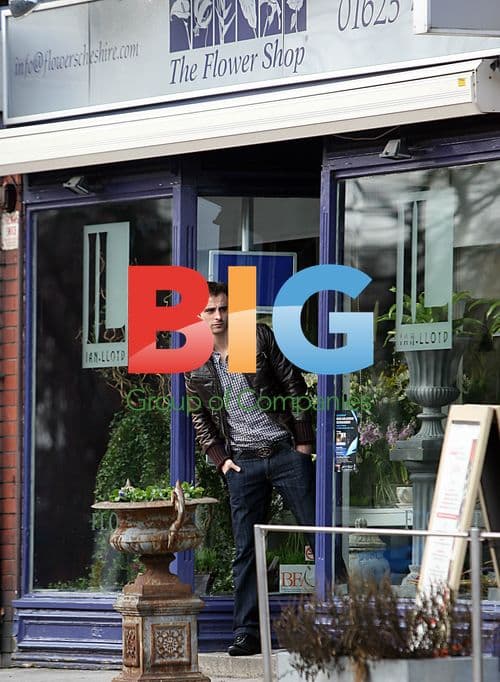 Dimitar Berbatov Visits Florist in Wilmslow