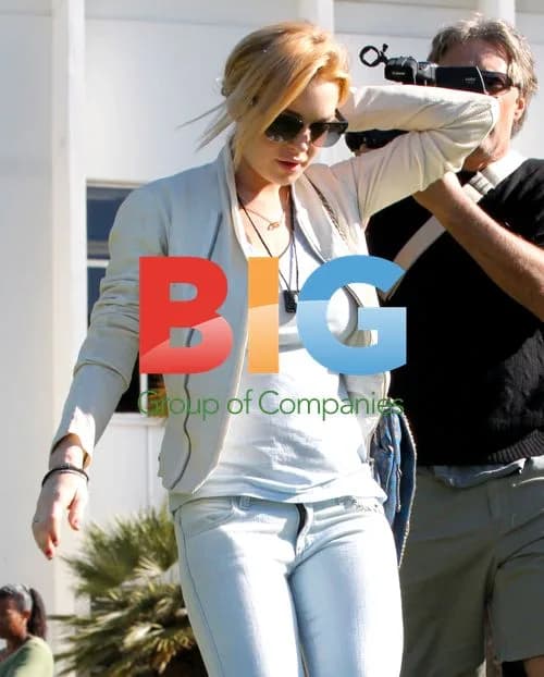 Lindsay Lohan Leaves Courthouse