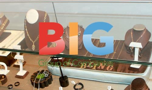 Lindsay Lohan at Kamofie & Company Jewelry Store