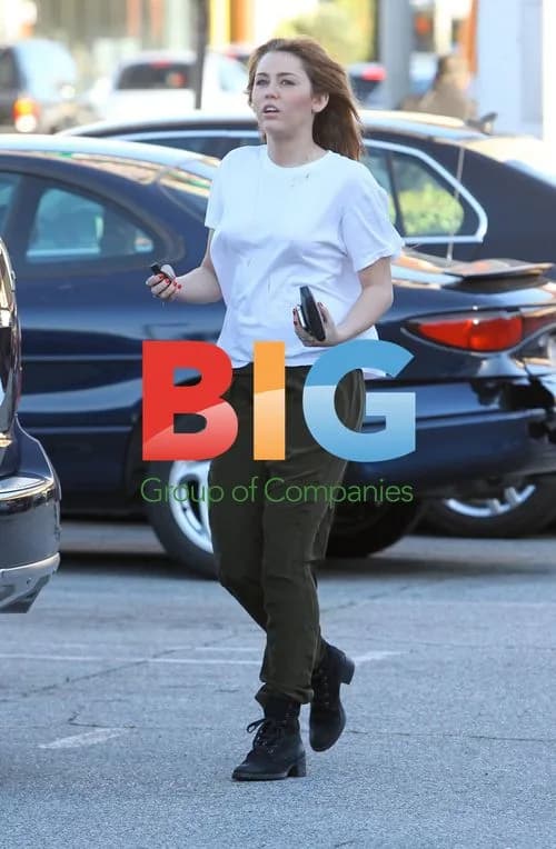 Miley Cyrus Spotted Out