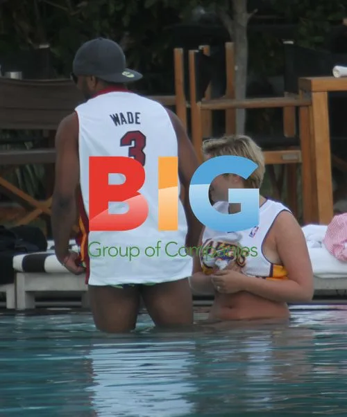 JLS Singer JB Gill and Girlfriend on Miami Beach
