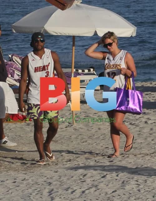 JLS' JB Gill and girlfriend Chloe on Miami beach