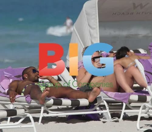 JLS Singer JB Gill and Girlfriend Chloe on Miami Beach