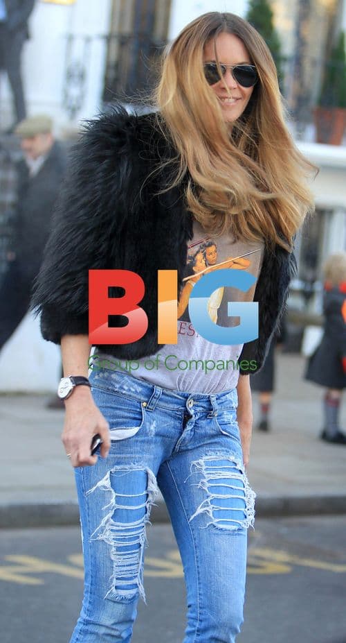 Elle Macpherson Doing School Run