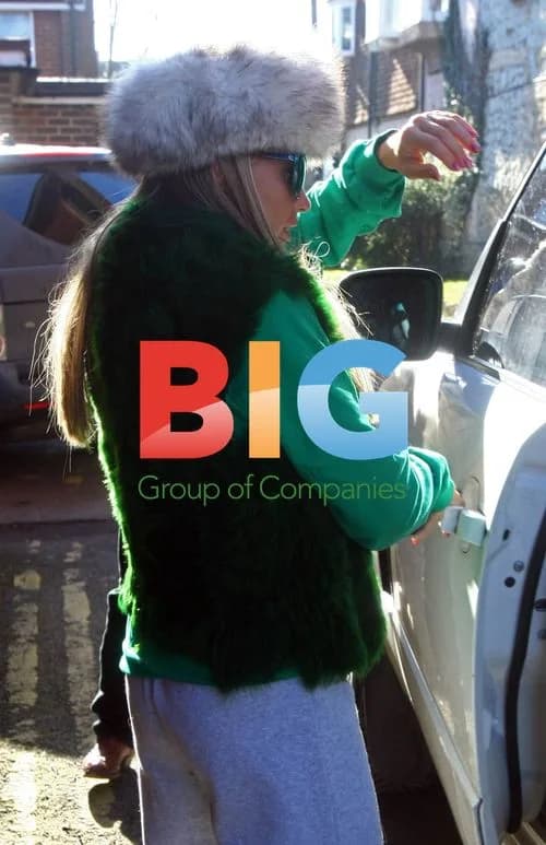 Katie Price Leaving Home, Photographing Paparazzi