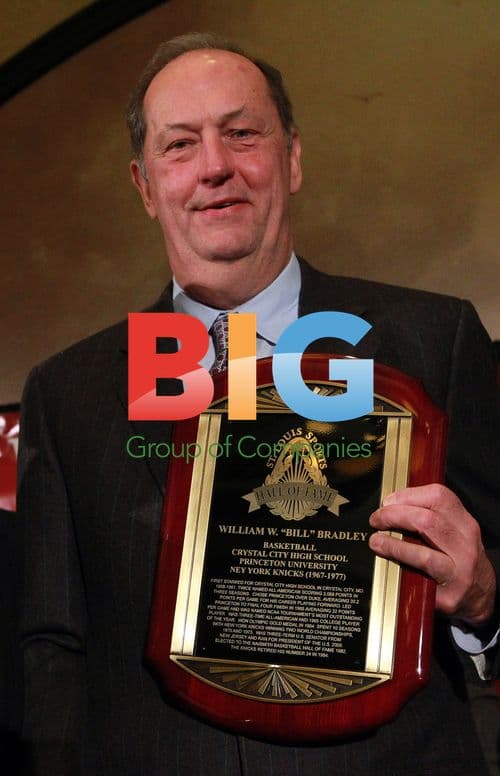 Bill Bradley inducted into St. Louis Sports Hall of Fame