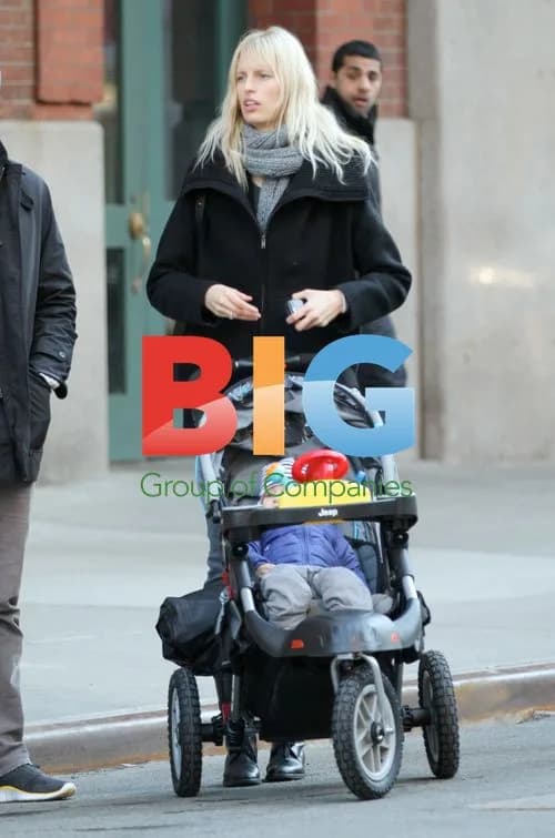 Karolina Kurkova with fiancé and son in NYC