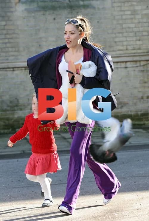 Elen Rivas and Daughter Luna Outing