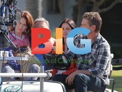 Courteney Cox Walking with Cane on Cougar Town Set