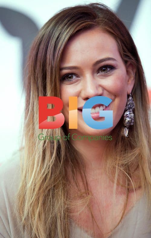 Hilary Duff Signing Books in Belgium