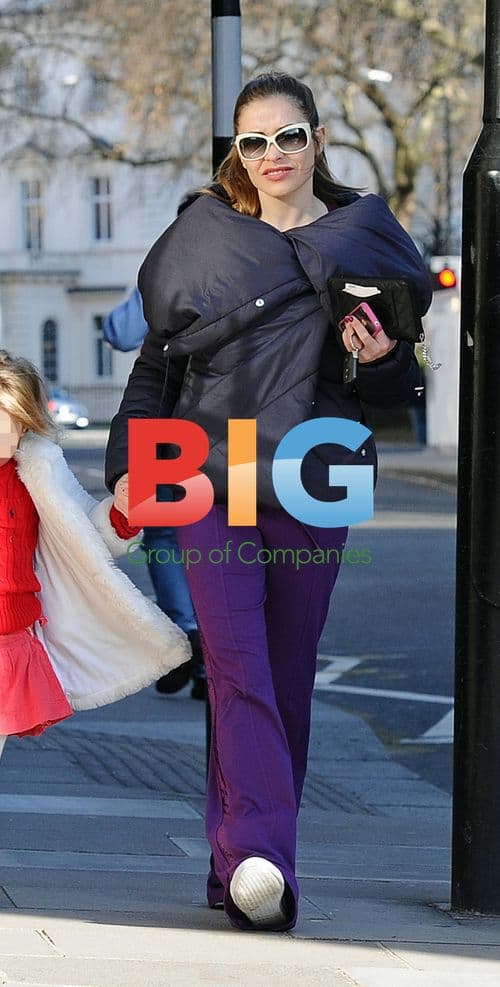 Elen Rivas and daughter out in London