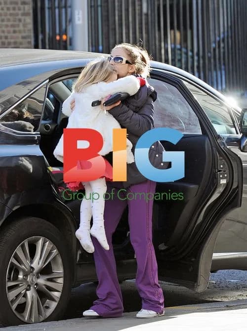 Elen Rivas Out with Daughter Luna