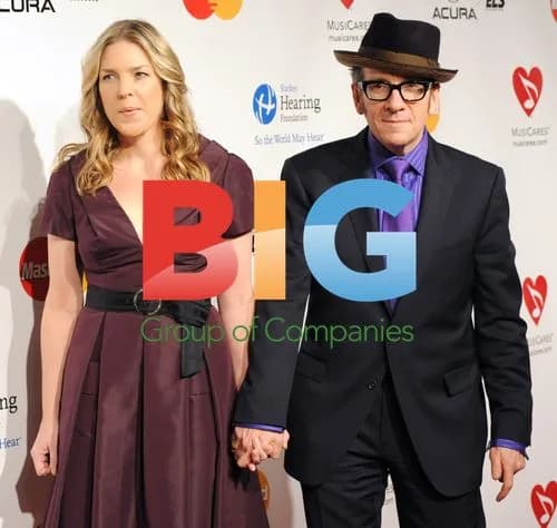 Elvis Costello at MusiCares Tribute to Barbra Streisand