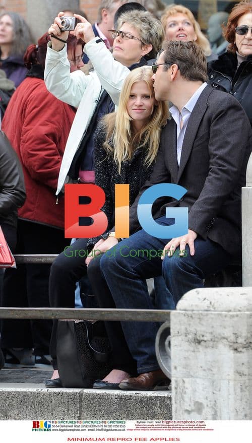 Lara Stone and David Walliams in Rome