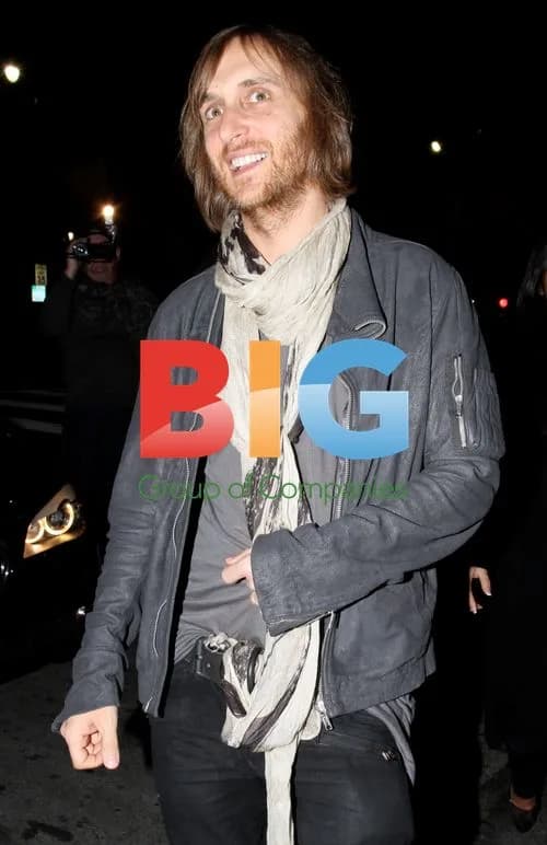 David Guetta Signing Autographs