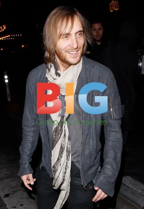 David Guetta signing autographs in Hollywood