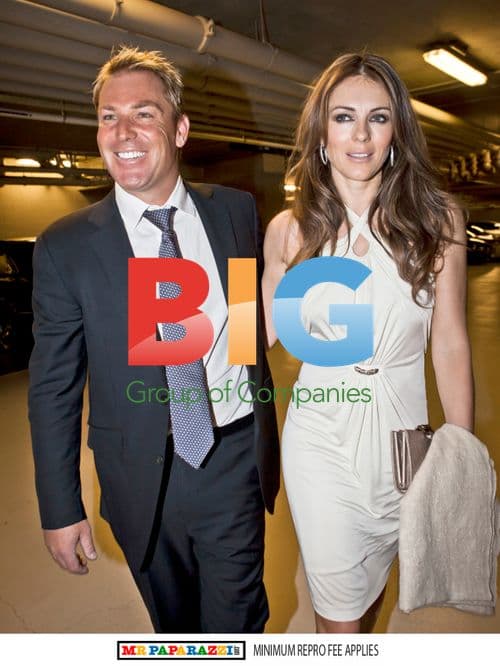 Elizabeth Hurley and Shane Warne Switching Cars