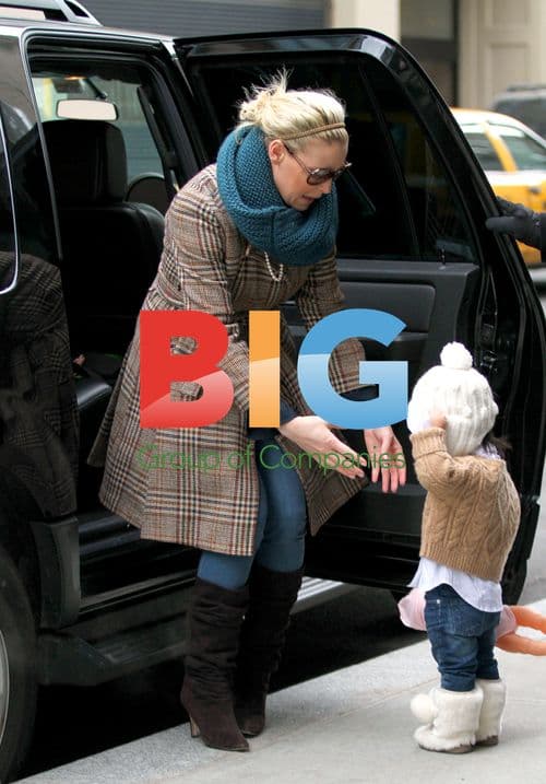 Katherine Heigl and daughter Naleigh in NYC