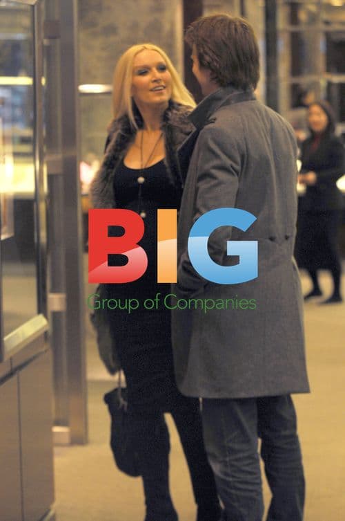 Emma Noble Pregnancy Shopping with Boyfriend