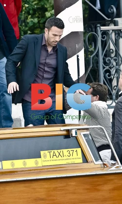 Ben Affleck Taxi Tour in Venice