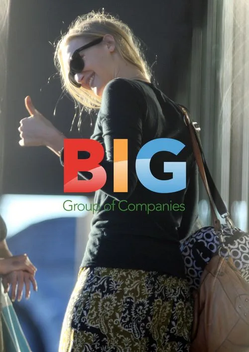 Gemma Ward Spotted Smoking Outside Perth Theater