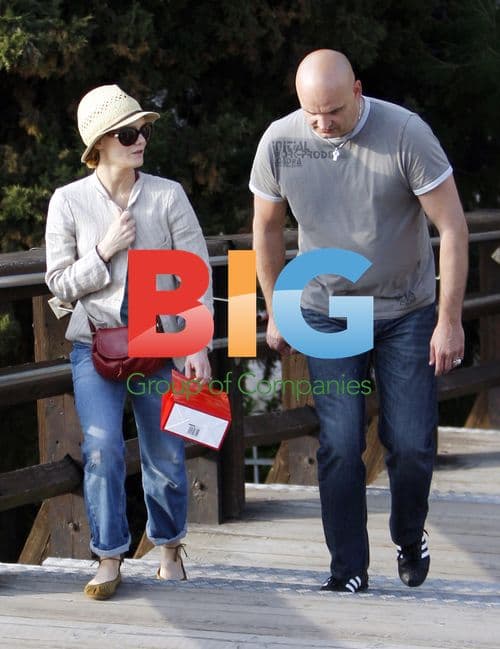 Vanessa Paradise Shops in Venice