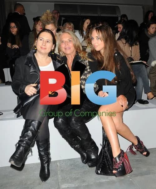 Alexandra Shulman, Tina and Chloe Green at London Fashion Week