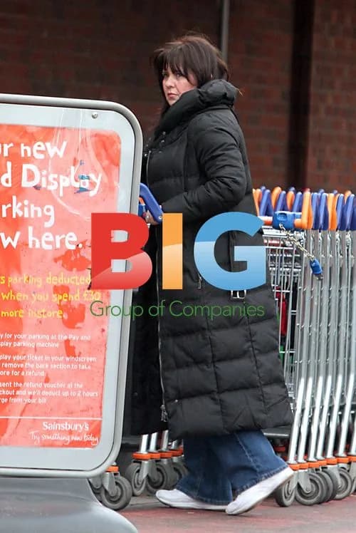 Coleen Nolan Shops for George Foreman Grill