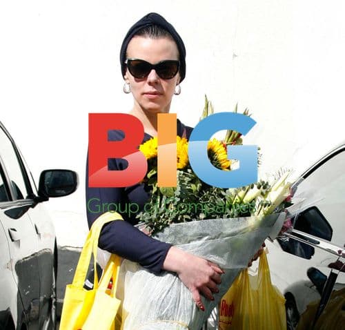 Debi Mazar at Farmers Market