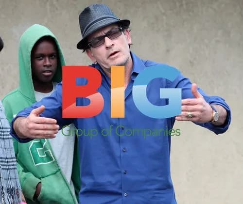 Charlie Sheen Wearing Rare Baseball Ring