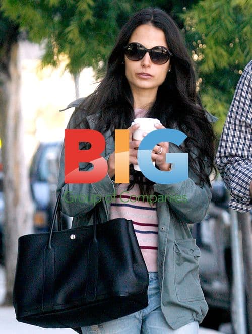 Jordana Brewster Grabs Coffee