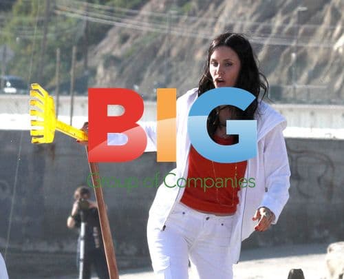 Courteney Cox and Dan Byrd on Malibu Beach