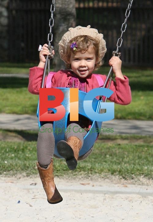 Jessica Alba\'s Daughter at Playground