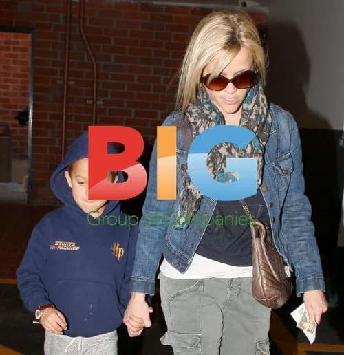 Reese Witherspoon takes son Deacon to dentist