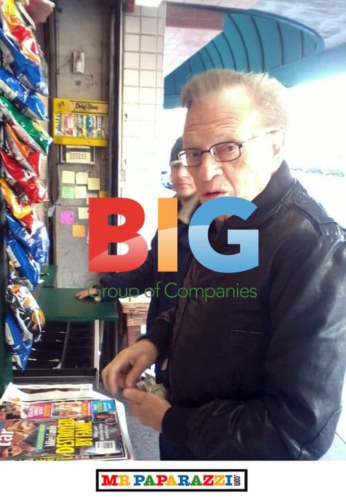 Larry King buys magazines in Beverly Hills