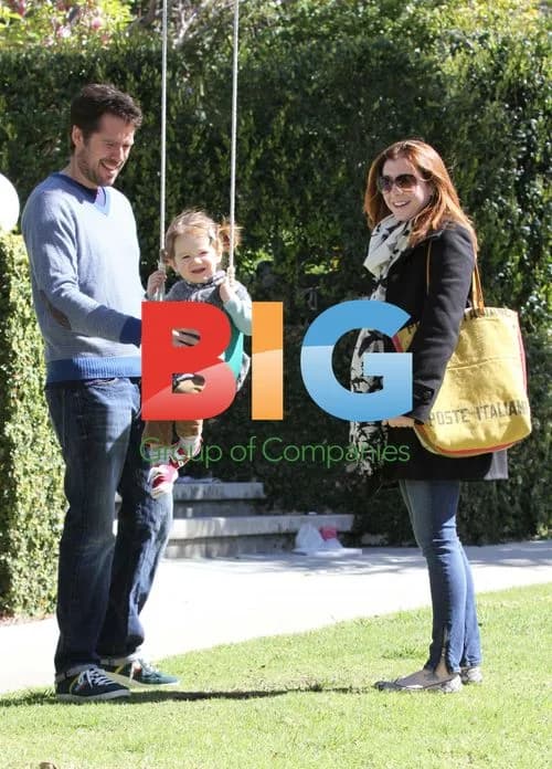 Alyson Hannigan's Family Outing in Brentwood