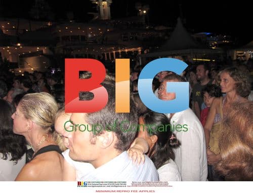 Abramovich Hires Macy Gray for Caribbean Concert