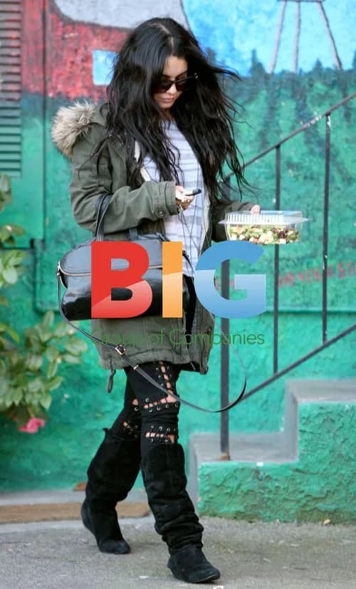 Vanessa Hudgens Discovers Gum on Car