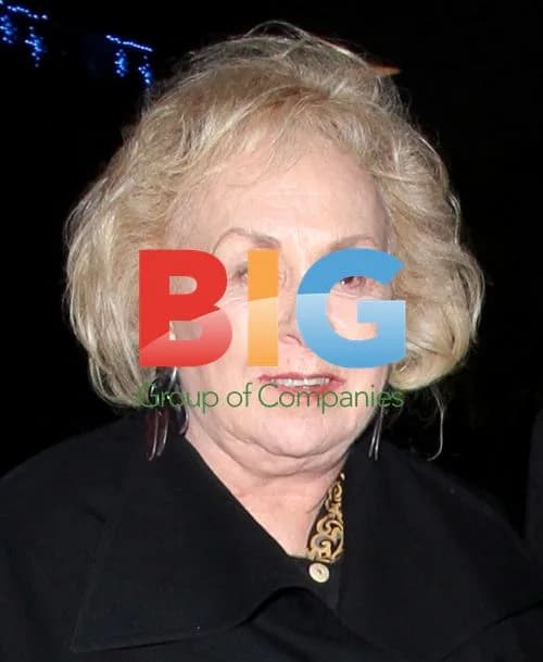 Doris Roberts at the movies
