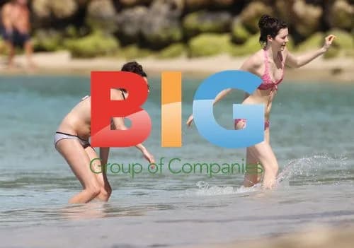 Eliza Doolittle swims with friend in Barbados